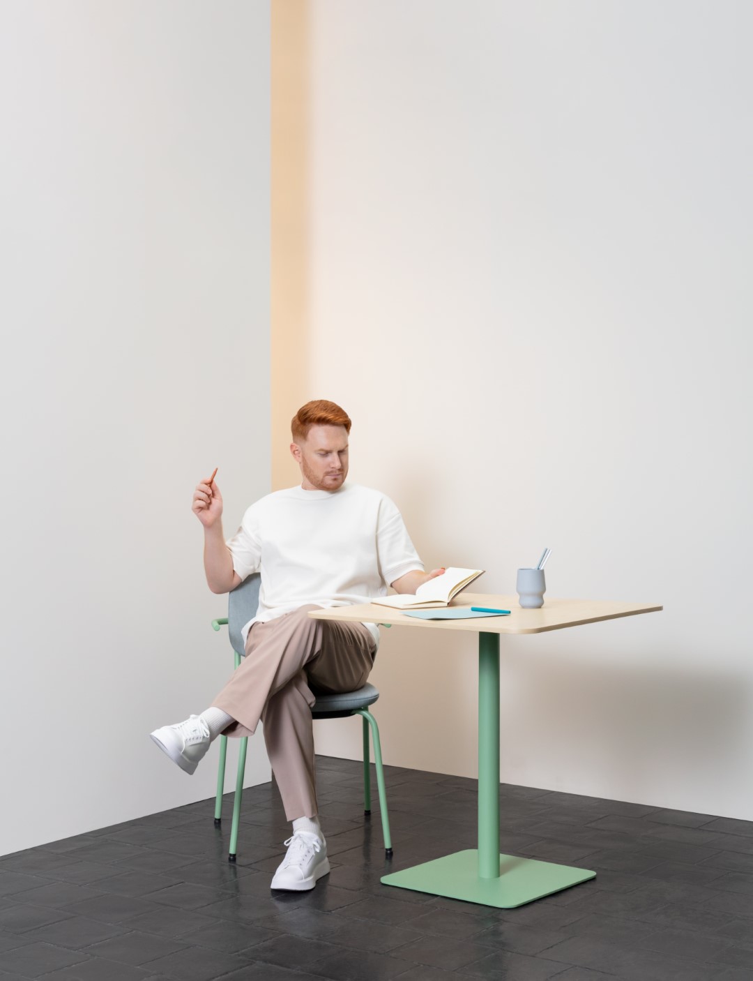 Revo T75 stalas - Image 8