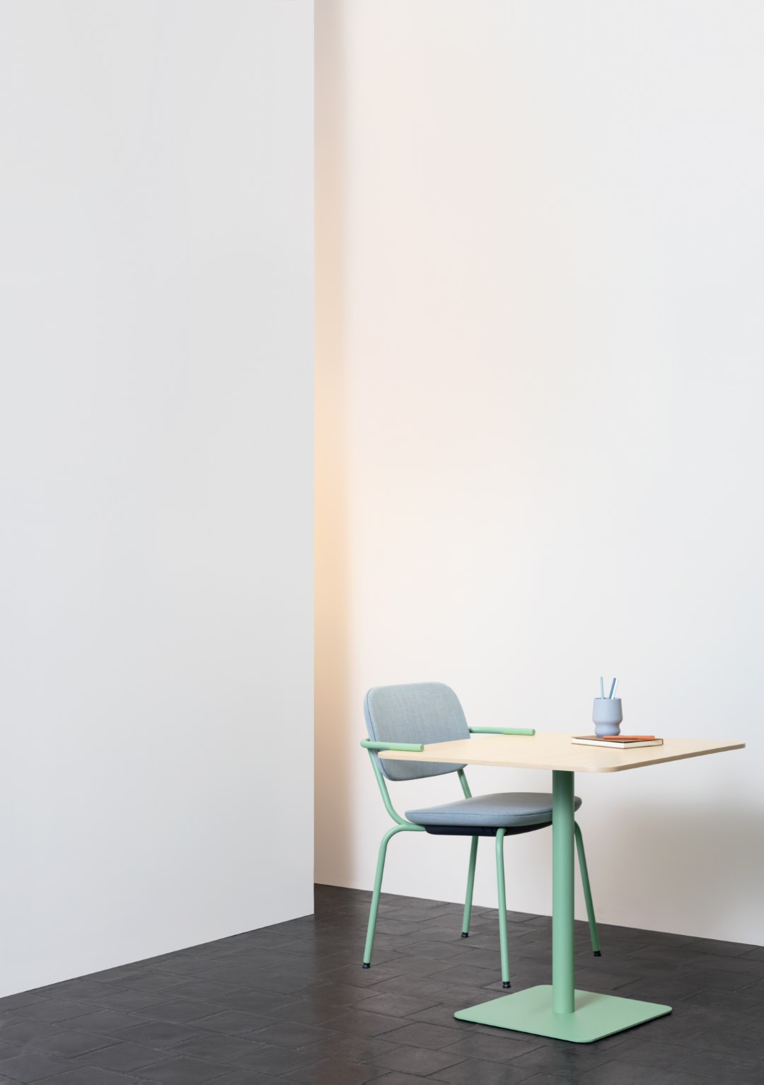 Revo T75 stalas - Image 5