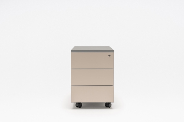 color_mobile_pedestal_pfp