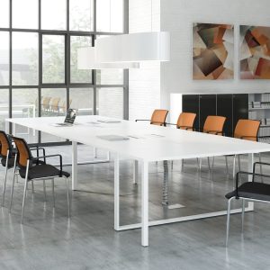 Konferenciniai stalai pasitarimams