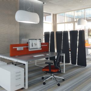 Sienų panelės pastatomos ant grindų